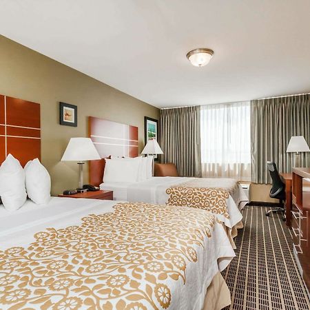 Days Inn By Wyndham Windsor Locks / Bradley Intl Airport Exteriér fotografie